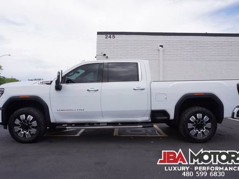 Used 2024 GMC Sierra 2500 Denali w/ Denali Reserve Package AWD/4WD image 14