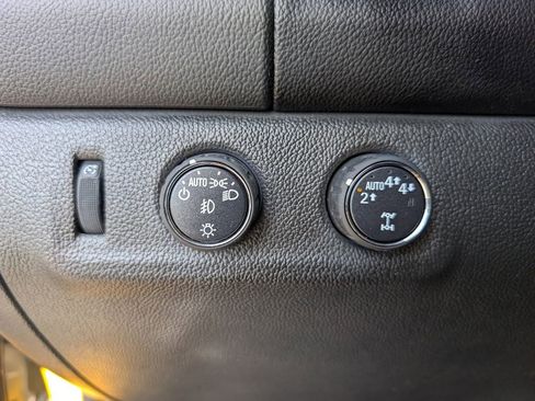 Used 2018 Chevrolet Colorado LT w/ LT Convenience Package image 28