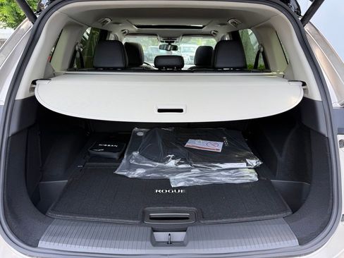 New 2026 Nissan Rogue Platinum w/ Platinum Premium Package AWD/4WD image 10