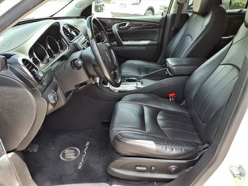 Used 2017 Buick Enclave Leather w/ Trailering Package FWD image 13
