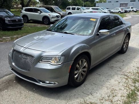 Used 2018 Chrysler 300 Limited AWD/4WD image 1