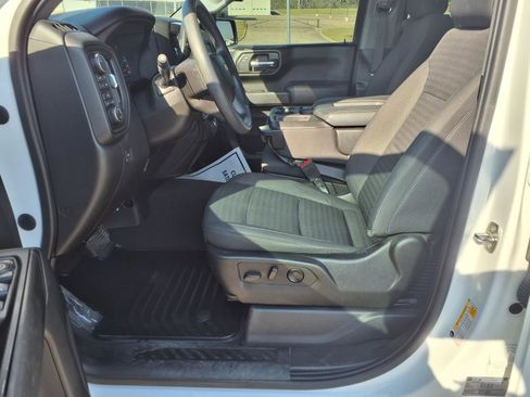 Used 2022 Chevrolet Silverado 1500 Custom w/ LPO, Dark Essentials Package image 15