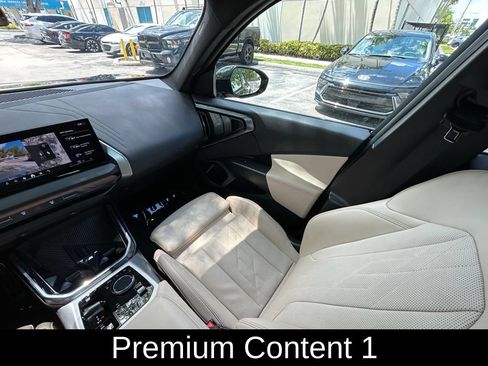 Used 2025 BMW X3 xDrive30i AWD/4WD image 10