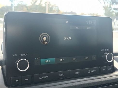 Used 2023 Honda Accord EX image 17