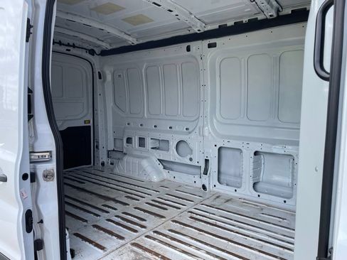 Certified 2024 Ford Transit 250 148 Medium Roof Extended AWD image 14