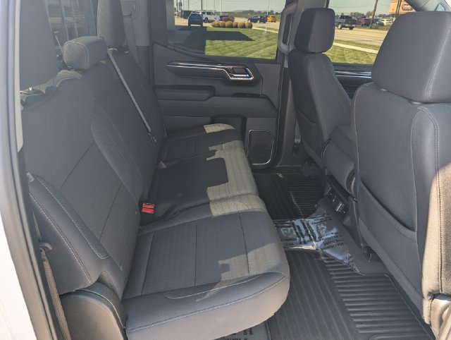 Used 2024 Chevrolet Silverado 1500 LT AWD/4WD image 6