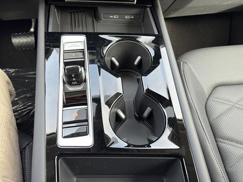 New 2026 Volkswagen Atlas SE FWD image 25