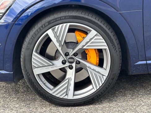 Used 2022 Audi e-tron Prestige w/ Prestige Package image 28