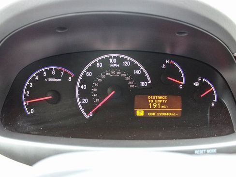 Used 2006 Hyundai Azera Limited image 25