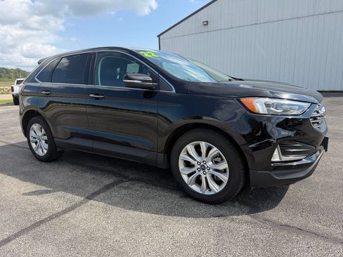 Used 2022 Ford Edge Titanium w/ Equipment Group 301A AWD/4WD image 3