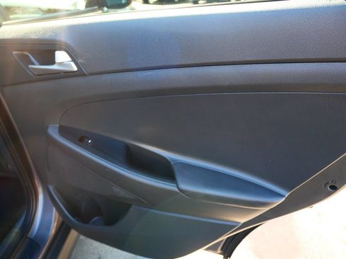 Used 2021 Hyundai Tucson SE AWD/4WD image 29
