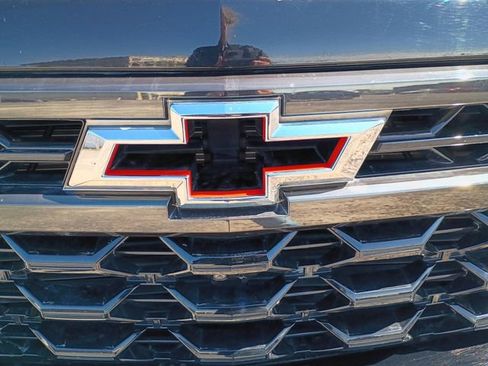 Used 2022 Chevrolet Silverado 1500 ZR2 AWD/4WD image 13
