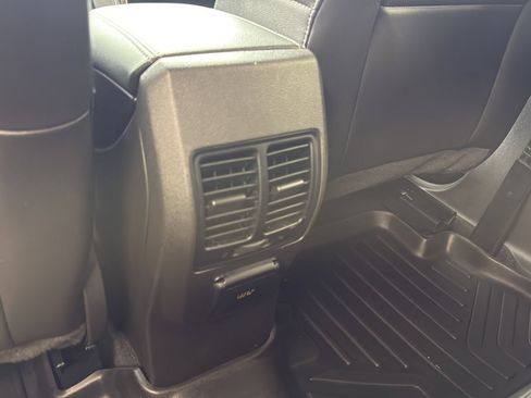 Used 2016 Ford Escape Titanium AWD/4WD image 22