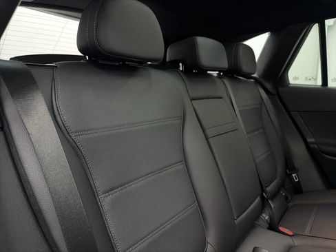 Certified 2026 Mercedes-Benz GLC 300 image 26