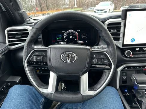 Used 2025 Toyota Tundra Platinum AWD/4WD image 37