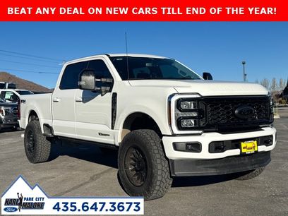 New 2026 Ford F350 Lariat w/ Black Appearance Package