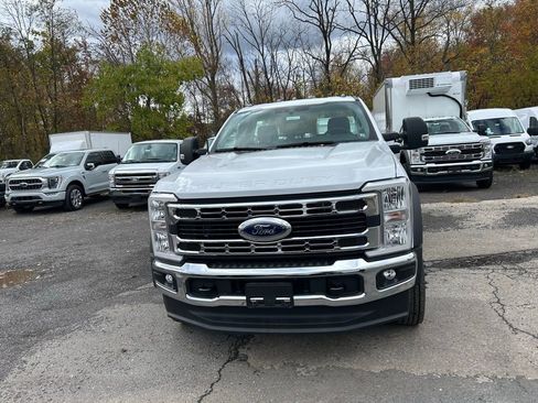 New 2026 Ford F550 XL image 2