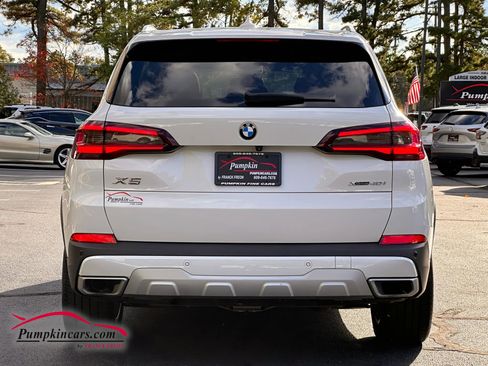 Used 2022 BMW X5 xDrive40i w/ Climate Comfort Package image 14