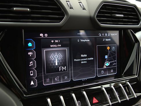 Used 2022 Lamborghini Urus image 52