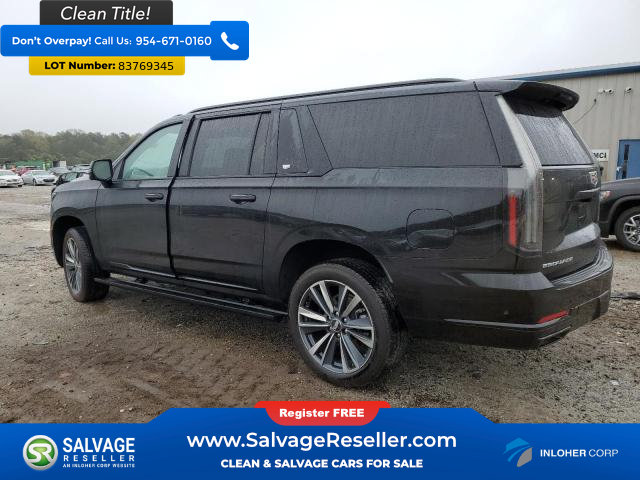Used 2025 Cadillac Escalade ESV Sport AWD/4WD image 3