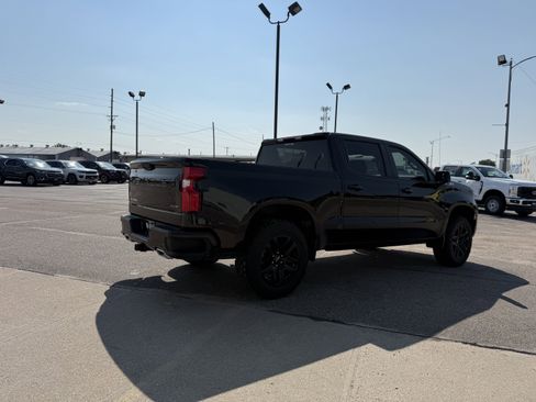 Used 2022 Chevrolet Silverado 1500 RST w/ Z71 Off-Road Package image 7