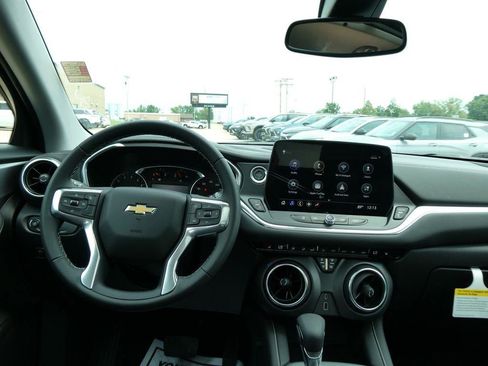 New 2026 Chevrolet Blazer LT AWD/4WD image 14