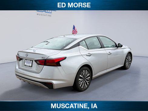 Used 2024 Nissan Altima 2.5 SV FWD image 5