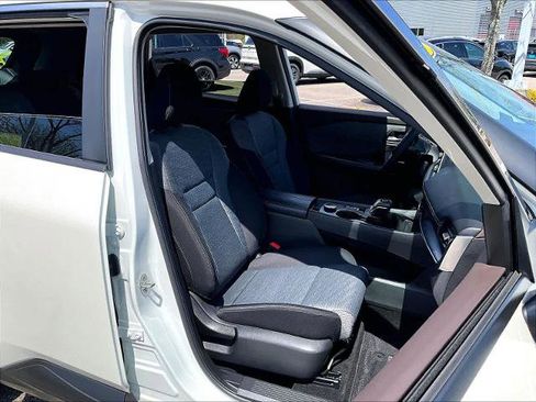 Certified 2023 Nissan Rogue SV AWD/4WD image 11