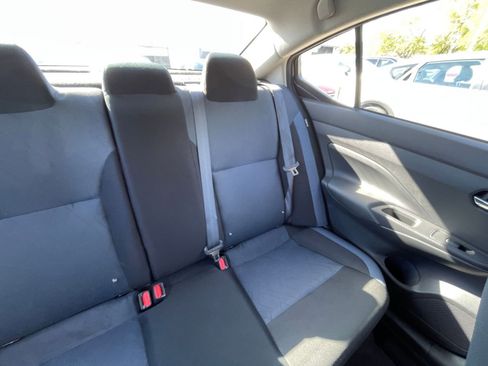 Used 2025 Nissan Versa SV FWD image 35