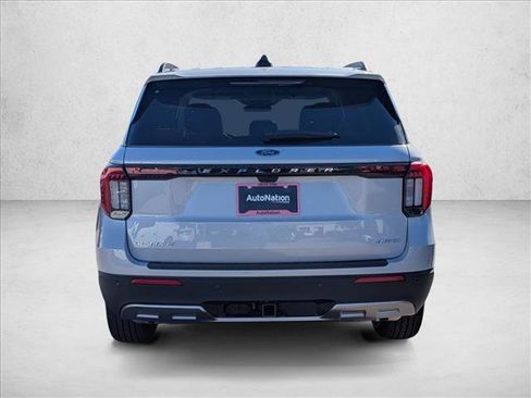 New 2025 Ford Explorer Active w/ Active Comfort Package image 7