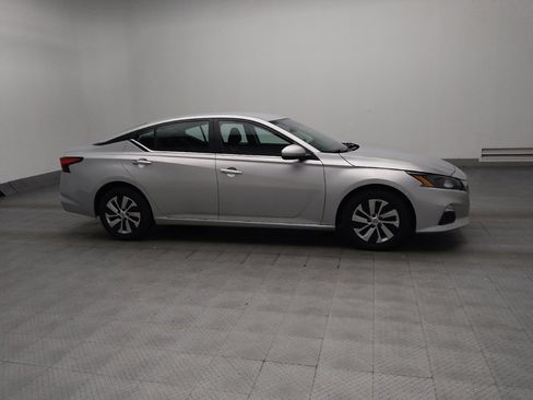 Used 2022 Nissan Altima 2.5 S FWD image 11