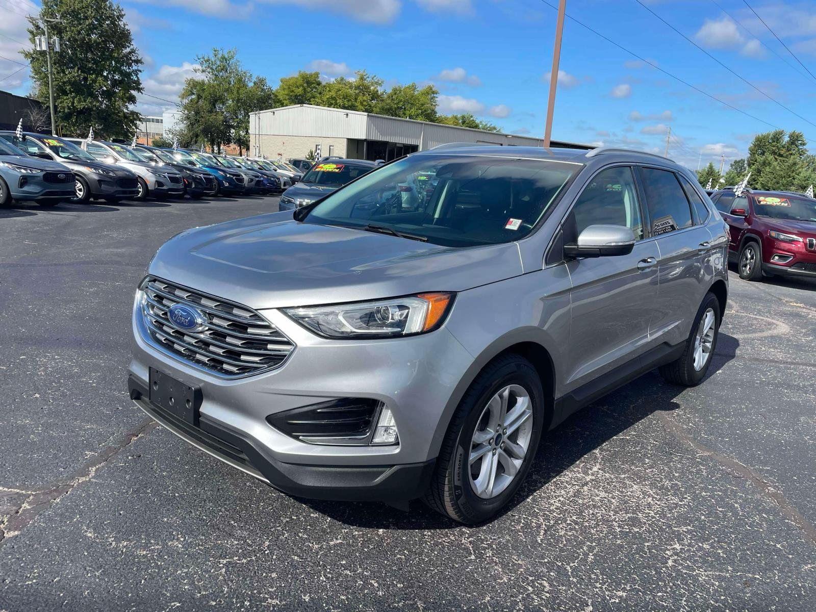 Used 2020 Ford Edge SEL AWD/4WD image 3
