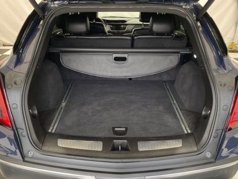Used 2025 Cadillac XT5 Premium Luxury image 4