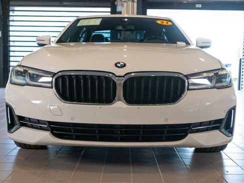 Used 2021 BMW 530i xDrive w/ Convenience Package AWD/4WD image 2