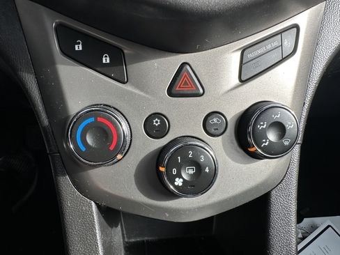 Used 2012 Chevrolet Sonic LS image 13