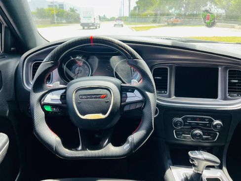 Used 2019 Dodge Charger GT RWD image 11