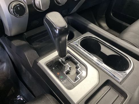 Used 2017 Toyota Tundra SR5 image 20