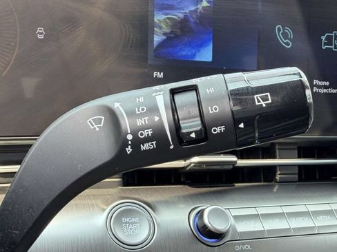 Certified 2025 Hyundai Kona SEL AWD/4WD image 25