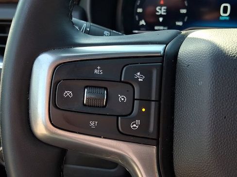 Used 2023 Chevrolet Suburban Premier AWD/4WD image 17