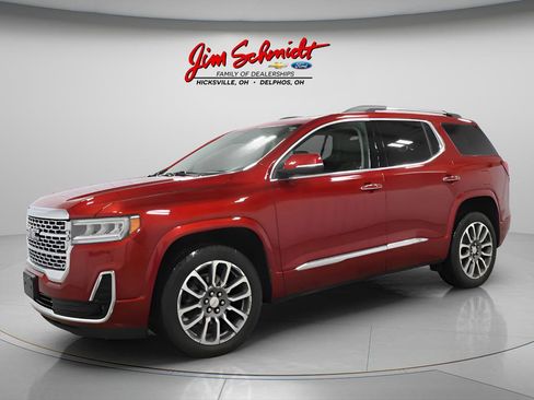 Used 2023 GMC Acadia Denali image 2