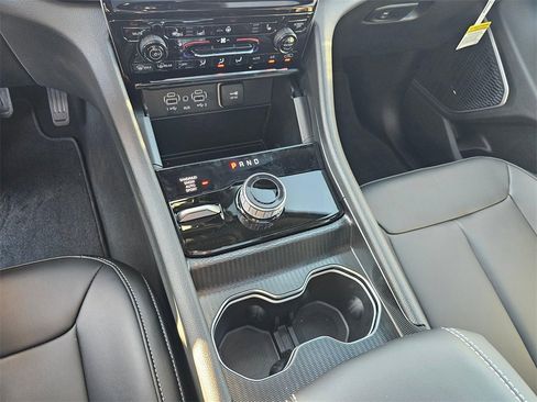 New 2025 Jeep Grand Cherokee L Limited w/ Black Appearance Package image 21