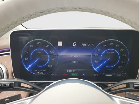 Used 2023 Mercedes-Benz EQE 350+ 4MATIC SUV w/ Exclusive Trim Package image 33