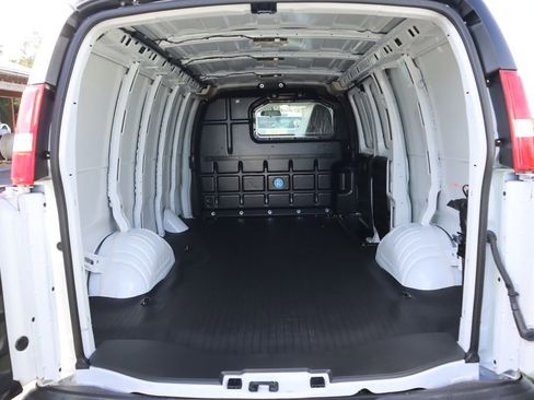 New 2025 GMC Savana 2500 w/ Driver Convenience Package image 4