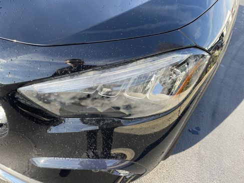 Certified 2025 Mercedes-Benz GLA 250 4MATIC w/ Driver Assistance Package image 6