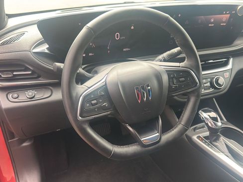 Used 2024 Buick Envista Preferred FWD image 18