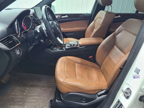 Used 2018 Mercedes-Benz GLS 450 4MATIC image 22