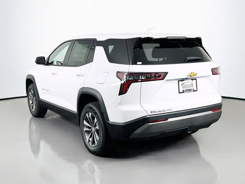 New 2026 Chevrolet Equinox LT w/ Convenience Package II AWD/4WD image 7