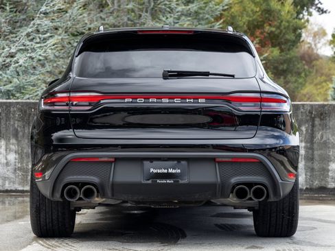 Certified 2026 Porsche Macan AWD/4WD image 10