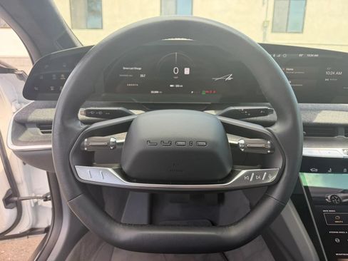 Used 2024 Lucid Air Touring AWD/4WD image 15
