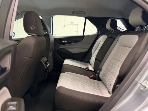 Used 2023 Chevrolet Equinox LS FWD image 23